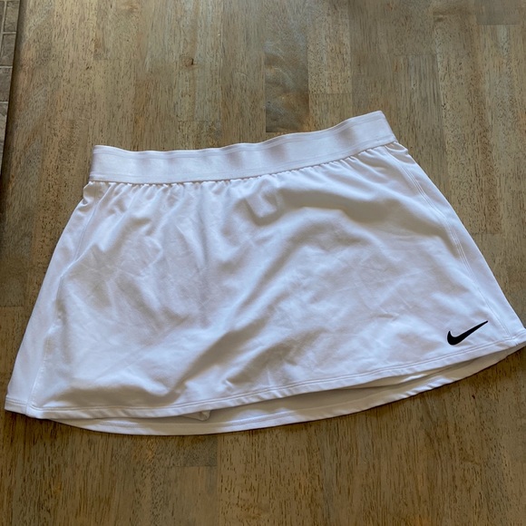 Women’s Nike skirt